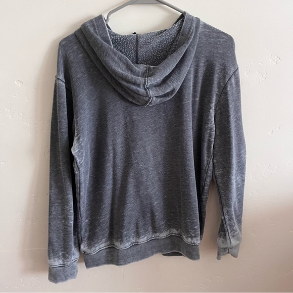 Lightweight extremely comfy zip up size large! - Picture 2 of 2